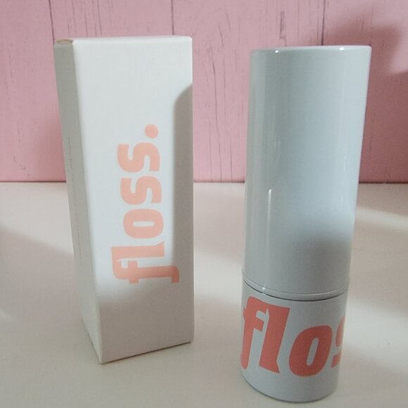Floss Beauty Floss -The Concierge Cheek and Lip Tint-Sandels - Picture 4 of 8